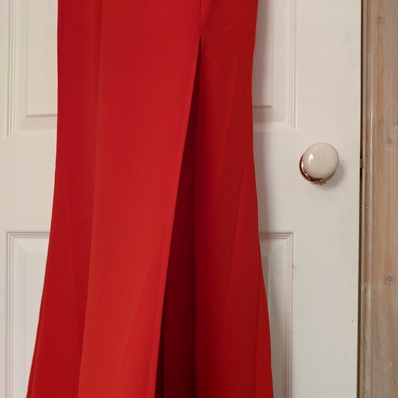 Elegant Scalloped Red Dress - Picture 11 of 12